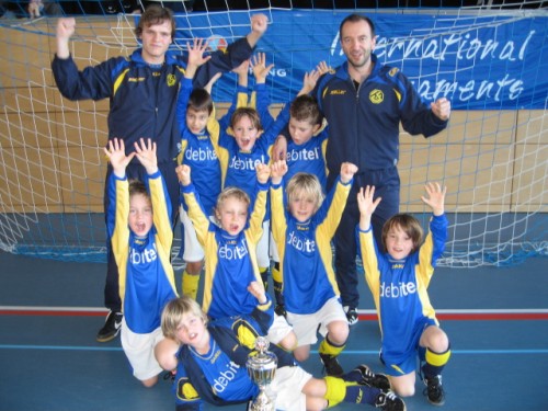 U8 nach Elfmeterkrimi Dachauer Hallenmeister 2010!