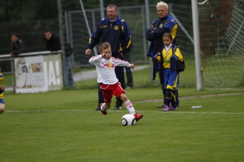 2001 liefern gute Figur beim Junior-Cup in Viersen ab
