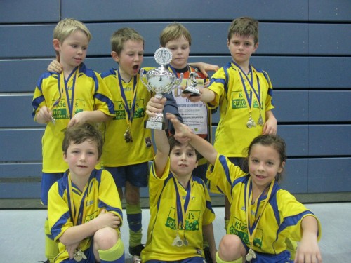 F1 besiegt im Finale des SAK-Turnier den Jahn Regensburg