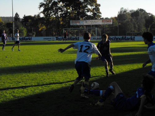 Unser Großfeld: Mehrere Schlüsselspiele für sich entschieden