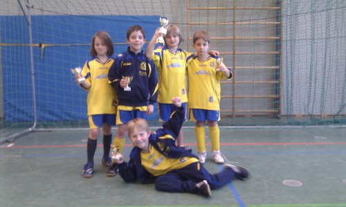 F1 / F2 schlägt sich wacker beim E2 Turnier in Gernlinden...