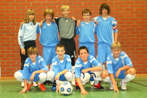 U13 spielt sich in die nächste Runde der Hallenmeisterschaft