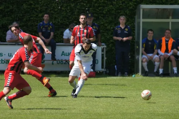 933121006 16.Sp. Unterföhring (Fotos Th.Neidek)