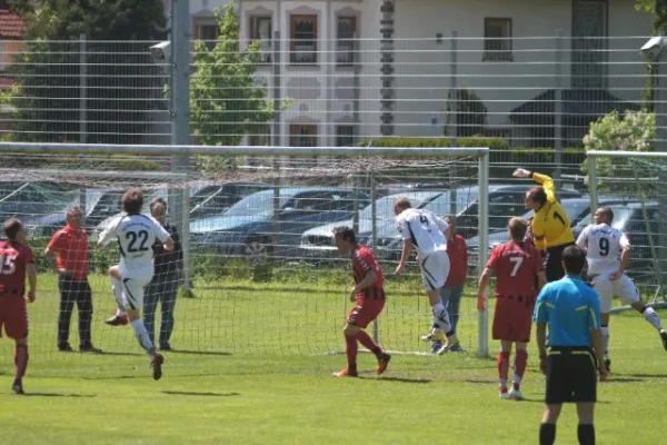 933121006 16.Sp. Unterföhring (Fotos Th.Neidek)